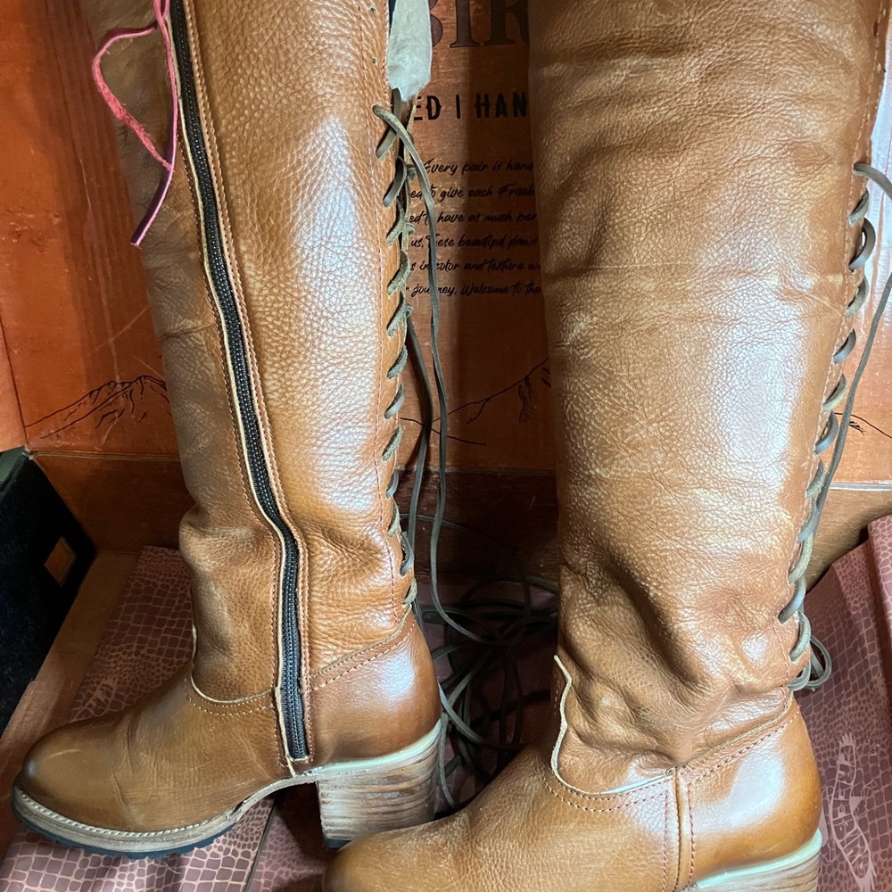 Freebird by Steven Iceland Boots
Size 9 | Cognac | EUC - Picture 9 of 12